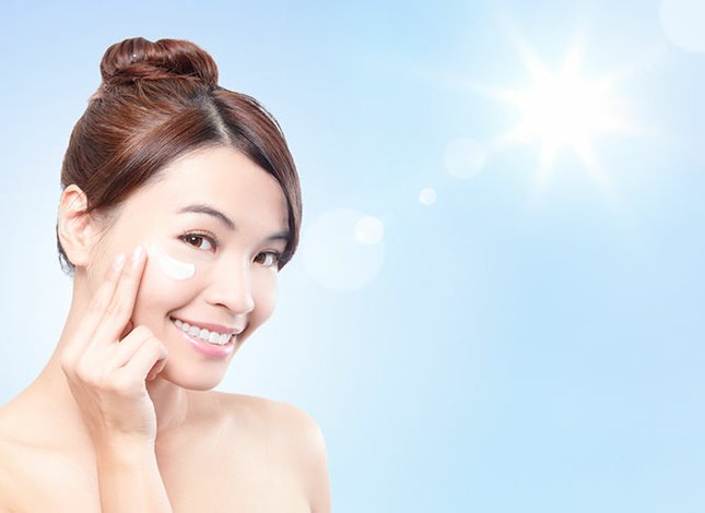 como cuidar la piel de la cara con crema hidratante